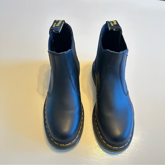 NWOT Dr. Martens Napa Leather Chelsea Boot - Picture 4 of 5